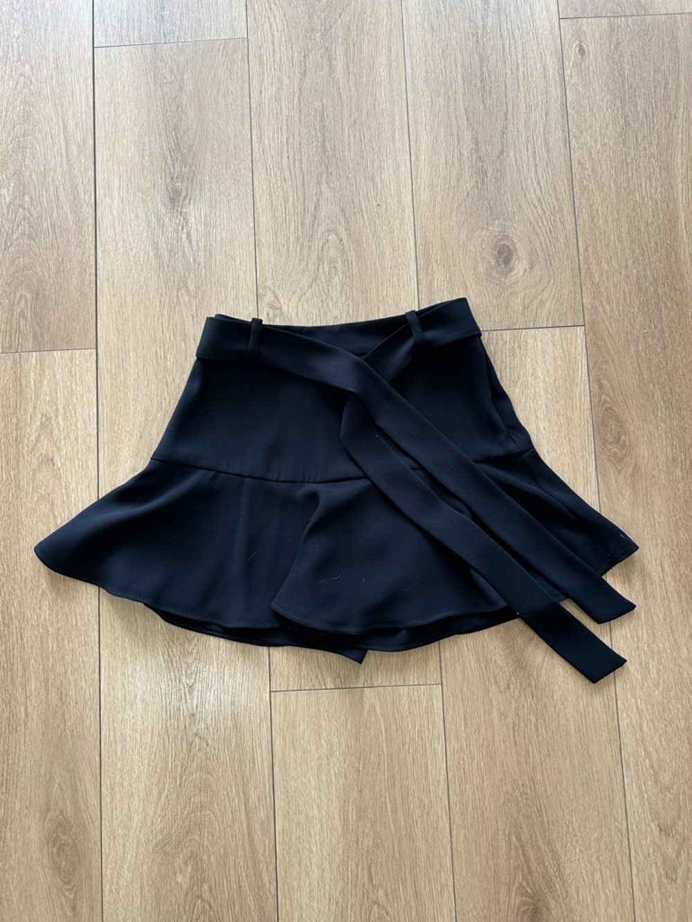 Zara Black Ruffle Tie-Waist Mini Skort